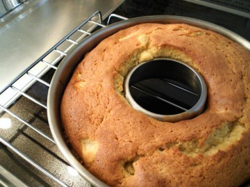 アップルケーキが焼けました♪