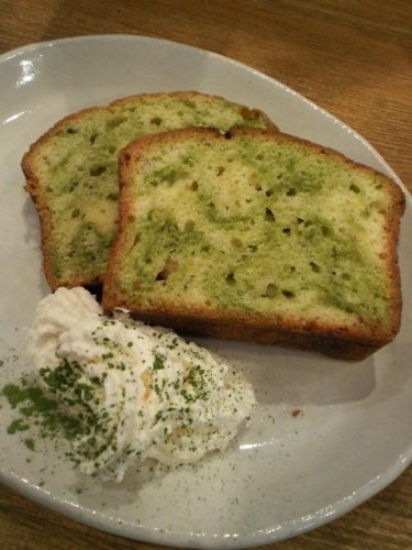 抹茶とホワイトチョコのパウンドケーキ♪