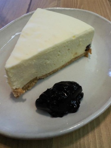 本日、ケーキセット580円！！