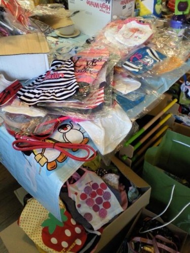 チャリティーバザー開催中！！