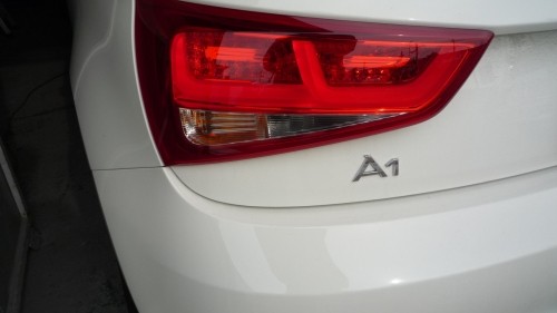 作業風景(Audi A1 エンジンスターター)