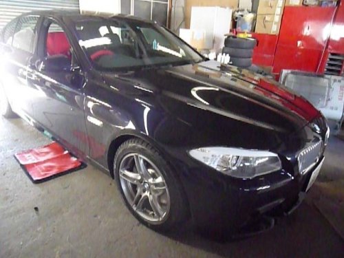 作業風景(BMW 5シリーズ F10 VIPERエンジンスターター)