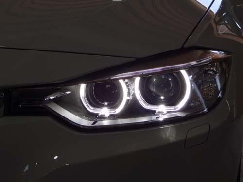 作業風景(BMW F30 コーディング マフラー交換)
