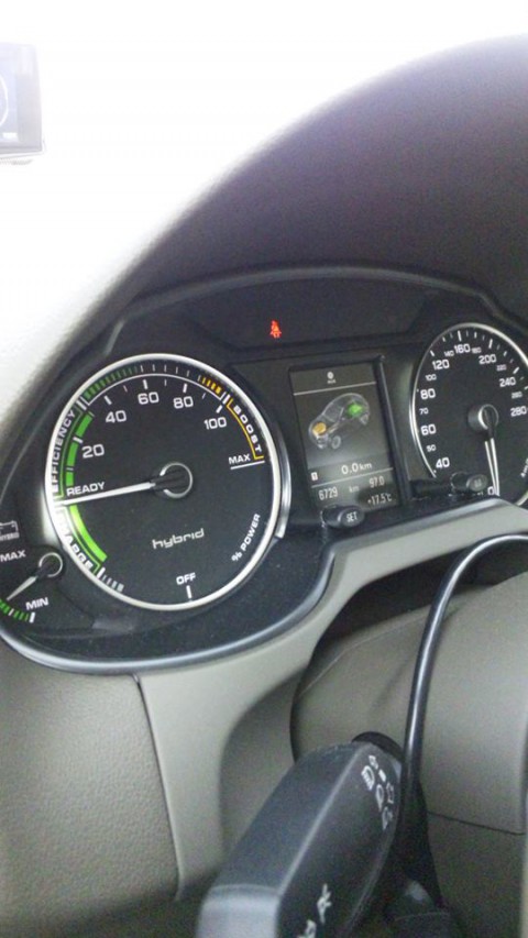 Audi　Q5Hybrid