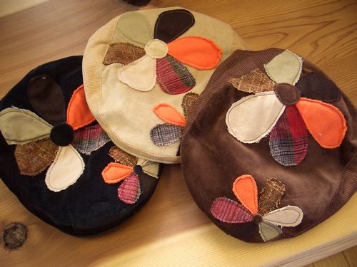 行楽のお供に!帽子のお洒落~ニットCAP、ハンチング他