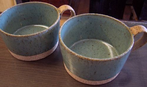 ターコイズブル-の食器はいかが?