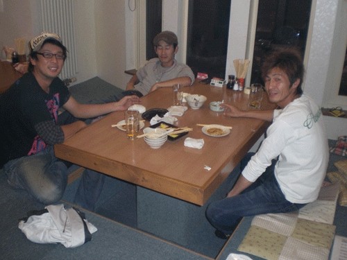 昨夜のお客さま!ソフトボールの仲間が・・・♪