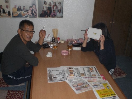 昨夜のお客さま!顔を隠して・・・♪