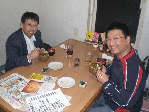 昨夜のお客さま! うに丼食ったぞ♪