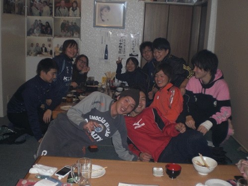 昨夜のお客さま! フットサル大会優勝を目指して♪