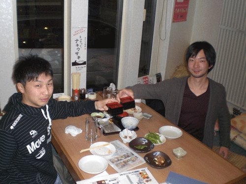 昨夜のお客さま!枡酒で乾杯♪