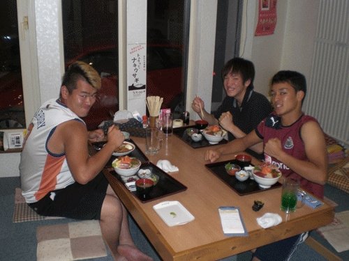 昨夜のお客さま!畜大生、ダル君、ウド鈴木君♪