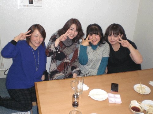 昨夜のお客さま!女子会、そして懐かしい顔が・・・♪