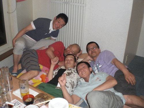 昨夜のお客さま!めちゃ、くつろいでいます♪