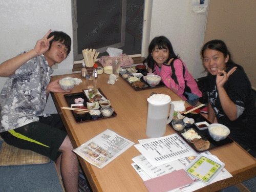 昨夜のお客さま!畜大生のワンコインディナー♪