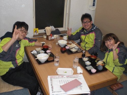 昨夜のお客さま！帯広畜大テニス部のみなさん♪