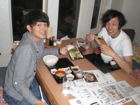 昨夜のお客さま!夜だって日替り定食650円なんだぜぇ♪