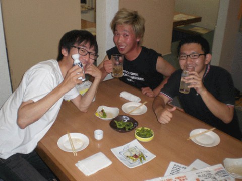 昨夜のお客さま!今夜は飲んでるぜぇ♪