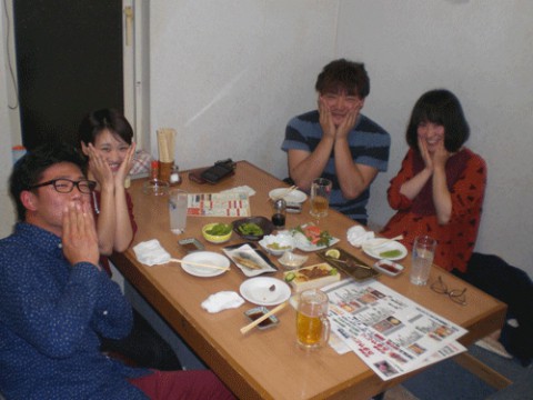 昨夜のお客さま!ひとりだけポーズが違う♪