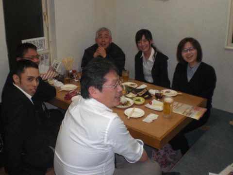 昨夜のお客さま!酒だぁ、酒だぁ、宴会だぁ♪