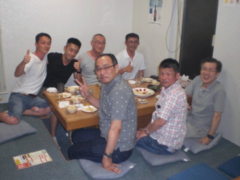 昨夜のお客さま!酒だぁ酒だぁ宴会だぁ♪