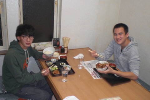 昨夜のお客さま!炭焼き豚丼を食べたぞぅ♪