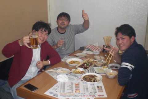 昨夜のお客さま!今夜は3人で飲んでるよ♪