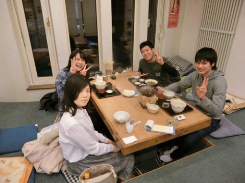 昨夜のお客さま!若い笑顔がいっぱ～い♪