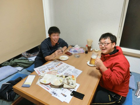 昨夜のお客さま!今夜は飲んでるぜぇ♪