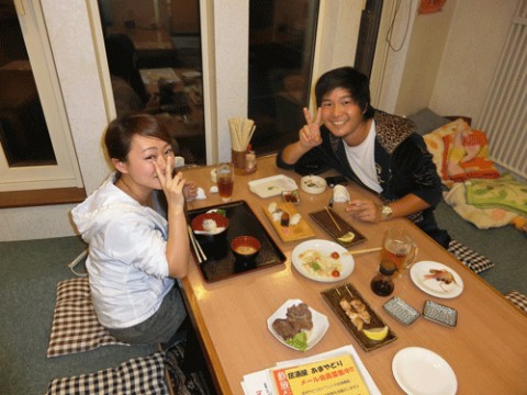 昨夜のお客さま!幸せな仲間のカップル♪