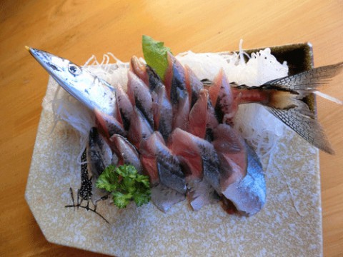 今夜も脂の乗ったサンマ刺し♪