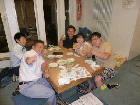 昨夜のお客さま!ハイボールでかんぱ~い♪