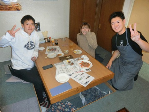 昨夜のお客さま!バイト君と先輩♪