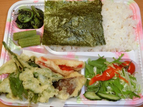 テイクアウト!山菜天ぷら弁当♪