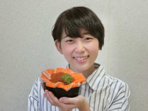 旬のいくらサーモン丼が格安♪