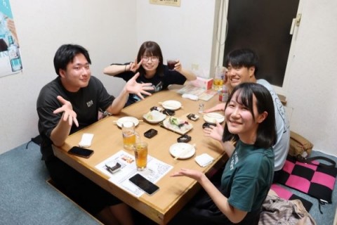 昨夜のお客さま! 若い笑顔がいっぱ～い♪