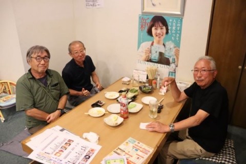 昨夜のお客さま! 年輪を重ねて友と飲む酒♪