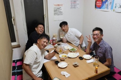 昨夜のお客さま! 今夜は、かんぱ～い♪