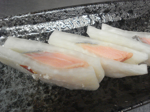 鱒のはさみ漬け！