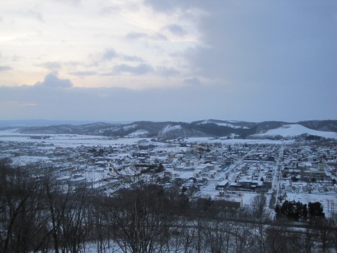 古里は遠きにありて思うもの?