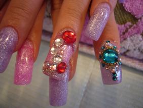 エメラルド色....