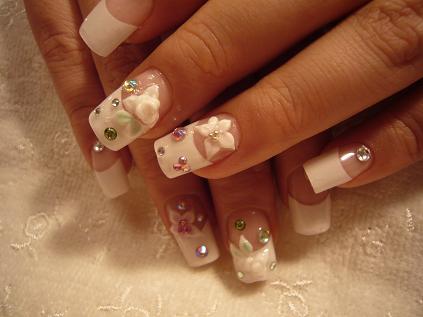 フレンチネイルでも~