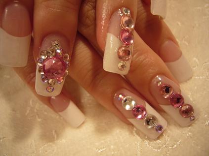 たっぷりのストーンが効き目あり！