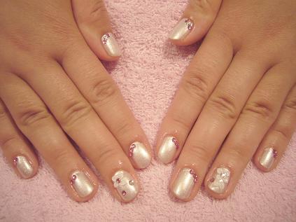 自ツメにアートも...