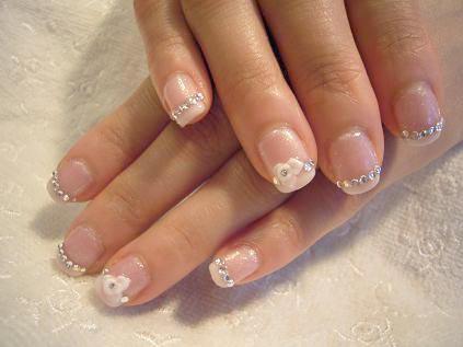 自ツメジェルでブライダルネイル