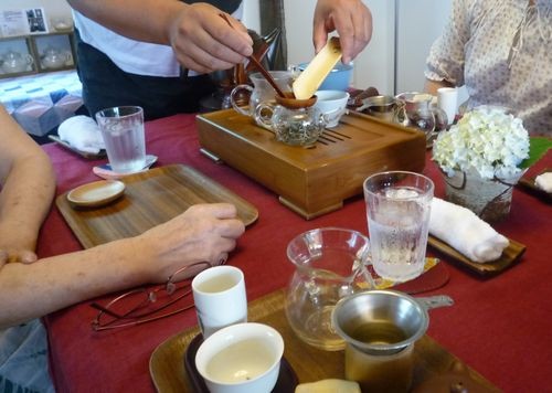 桃源茶楼さんで、中国茶を楽しみました