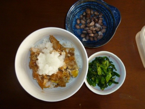 昼はかつ丼