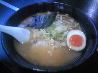 来杏さんのみそラーメン・・・やっぱり美味い!