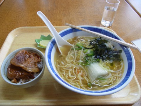 ローマの泉　大衆食堂