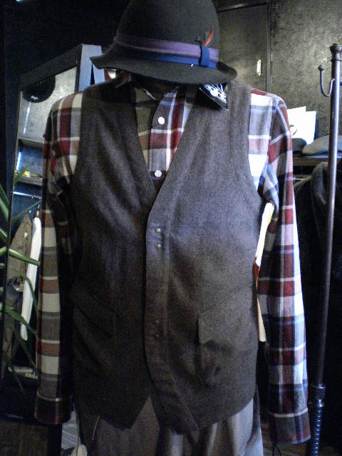 メンズもレディースも続々入荷！！